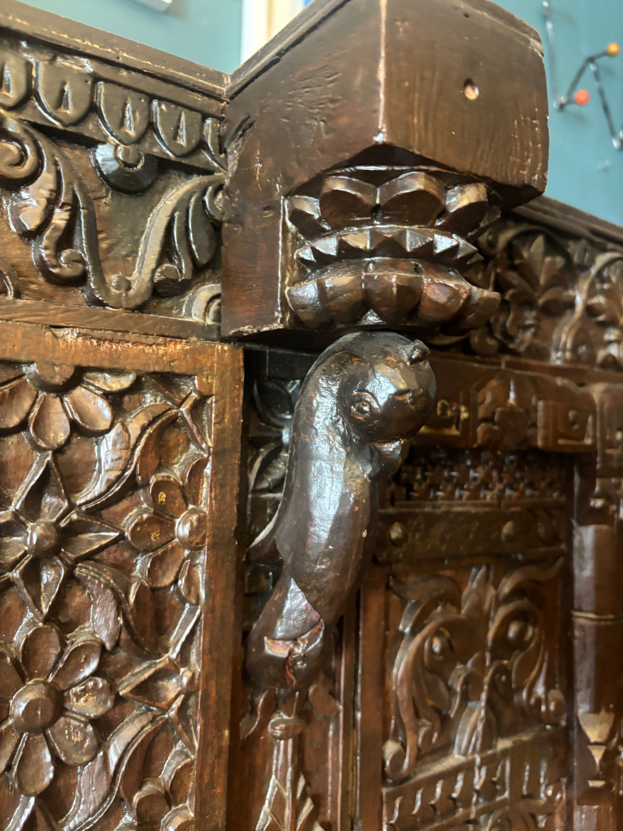 Antique hand-carved Indian damchiya from 1800s