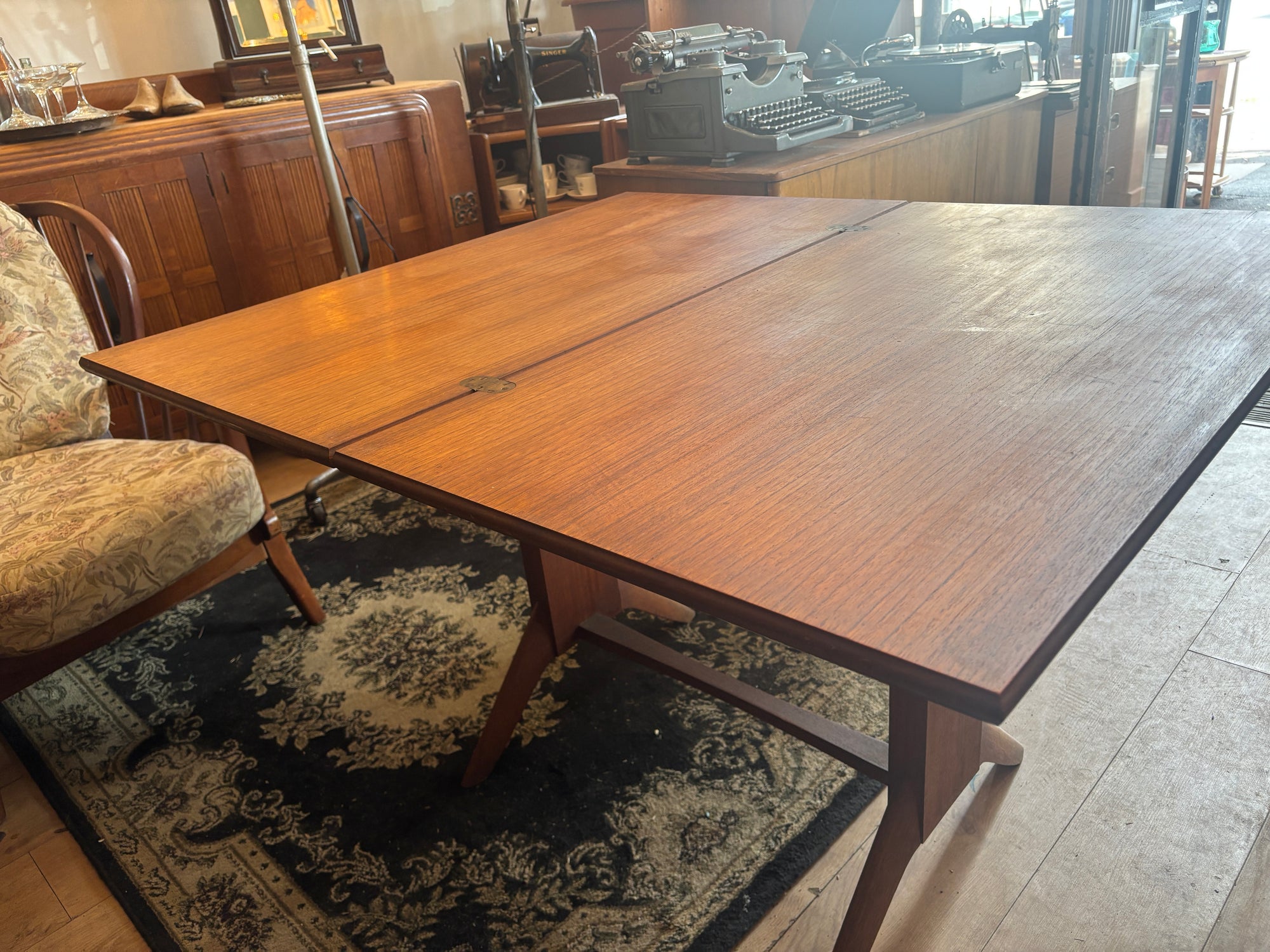 Mid Century Wilhelm Renz extendable coffee table/dining table