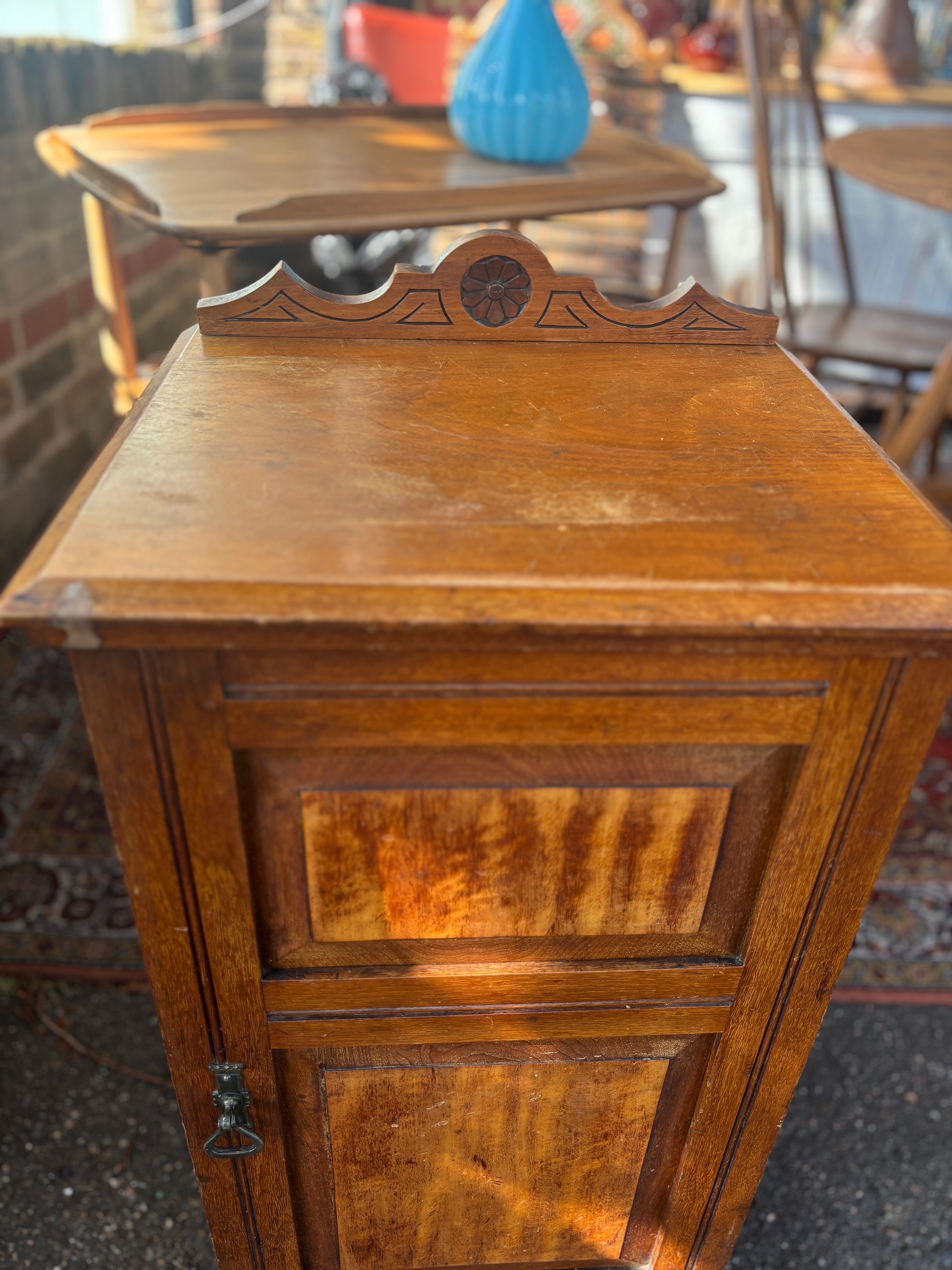 Victorian mahogany pot cupboard