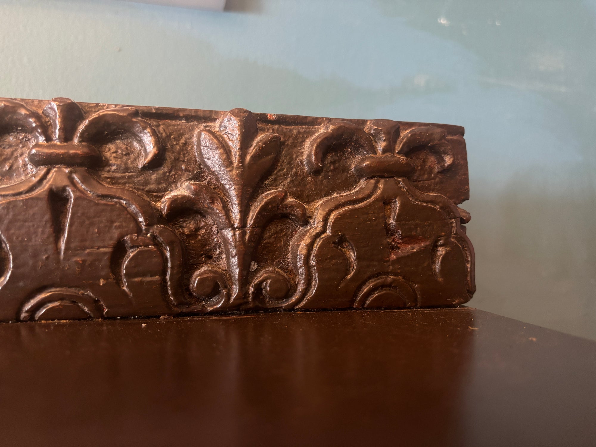 Antique hand-carved Indian damchiya from 1800s