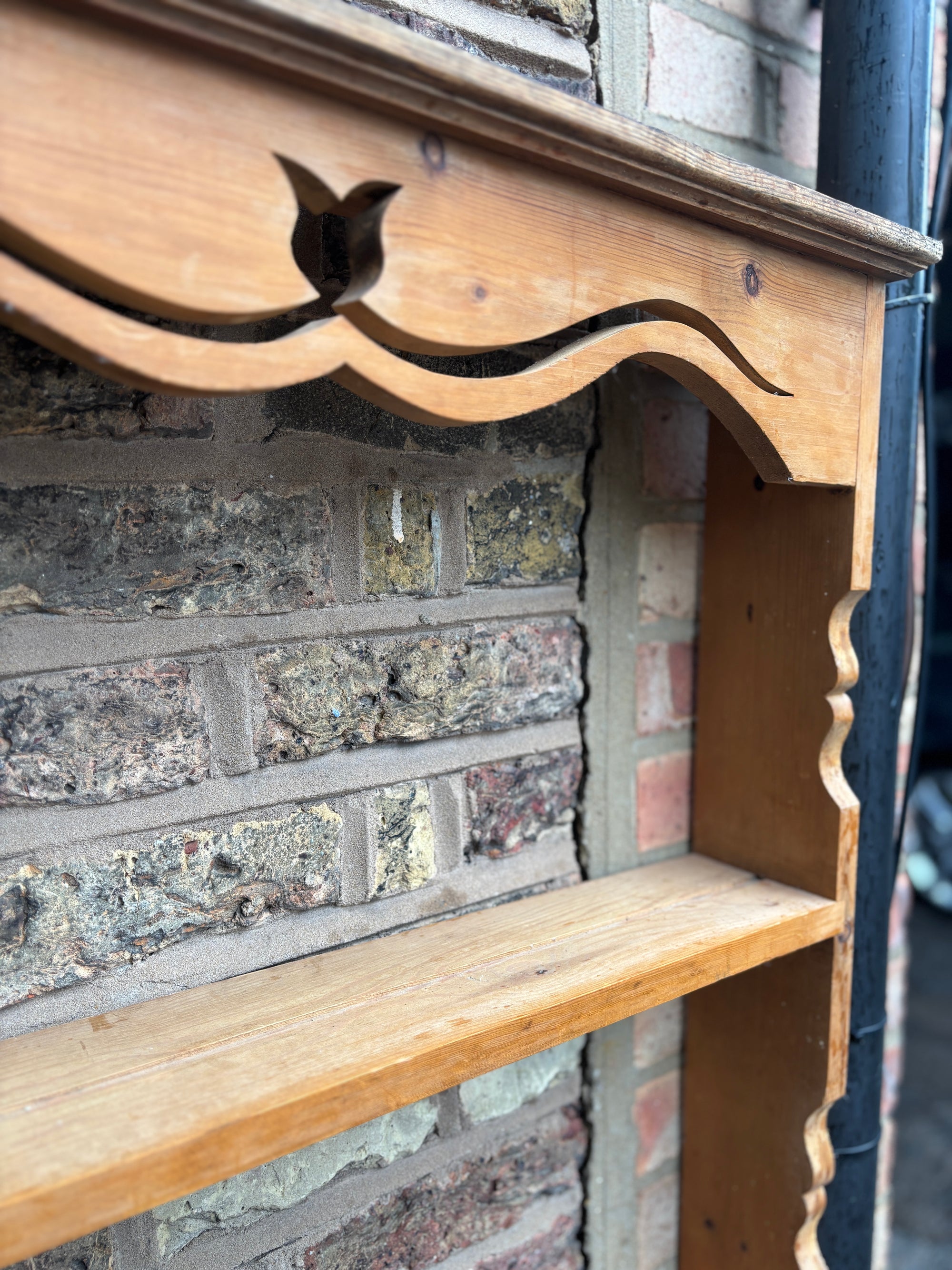 Victorian pitch pine plate rack