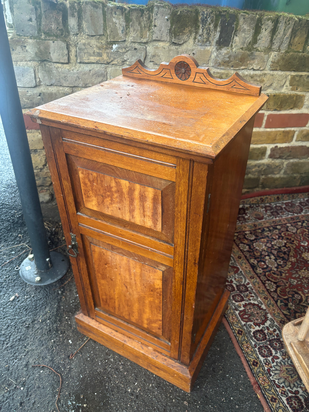 Victorian mahogany pot cupboard