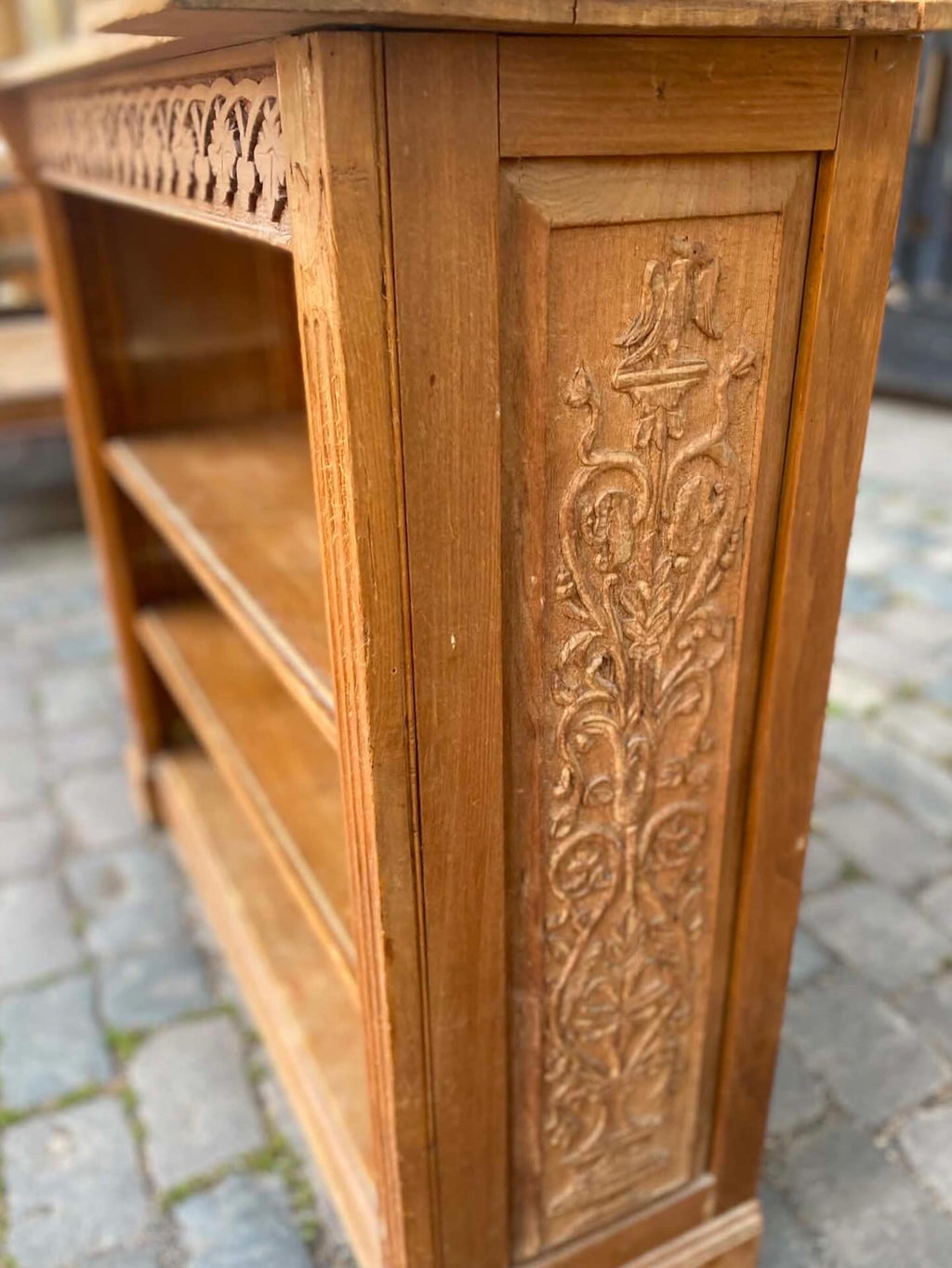 Victorian pitch pine bookshelf