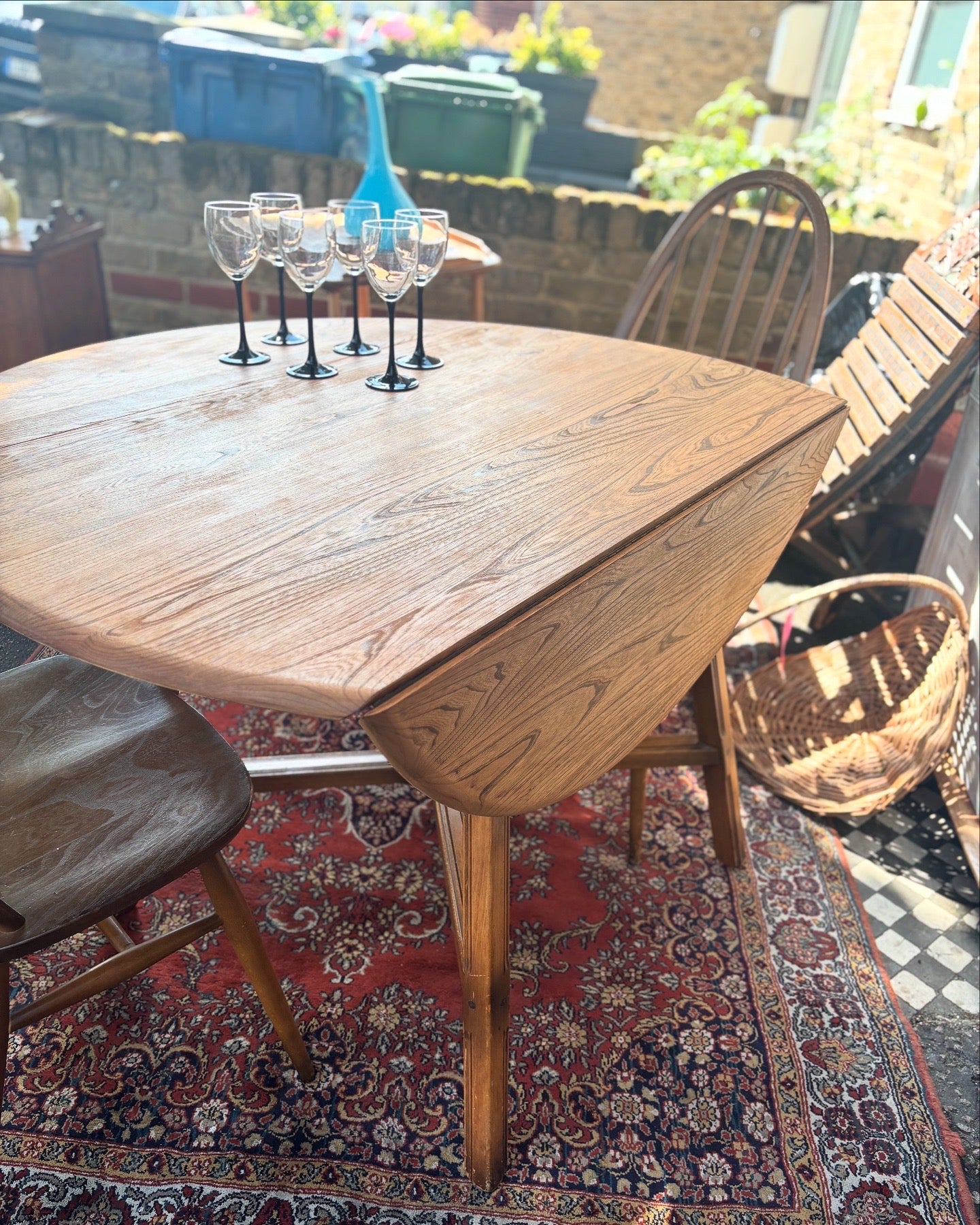 Mid Century Ercol dropleaf table