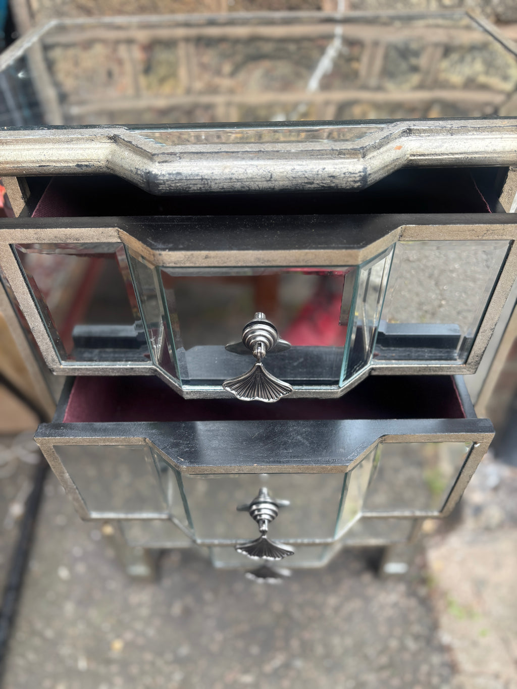 Vintage mirrored Hollywood Refency style set of drawers