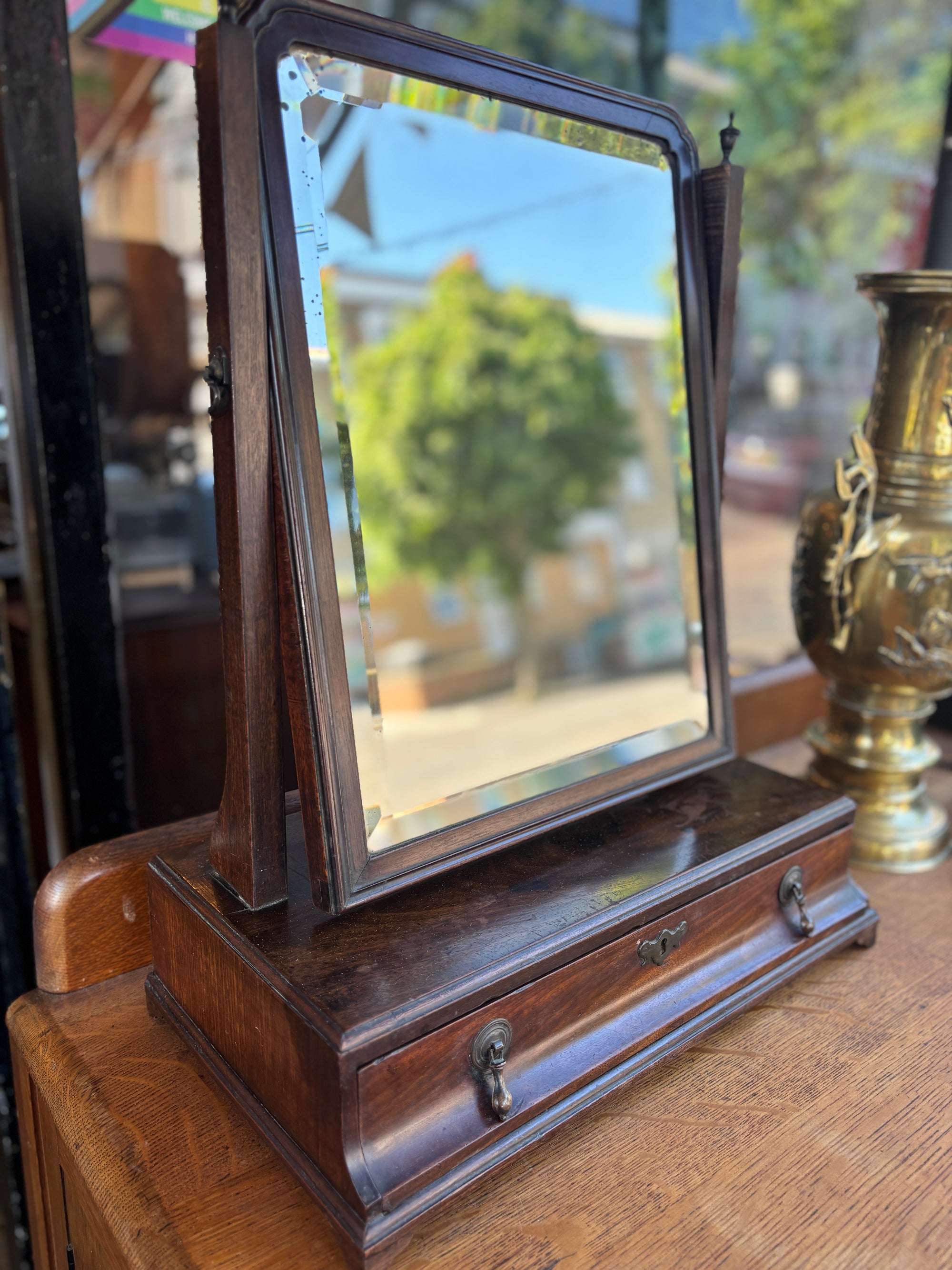 Georgian mahogany vanity mirror