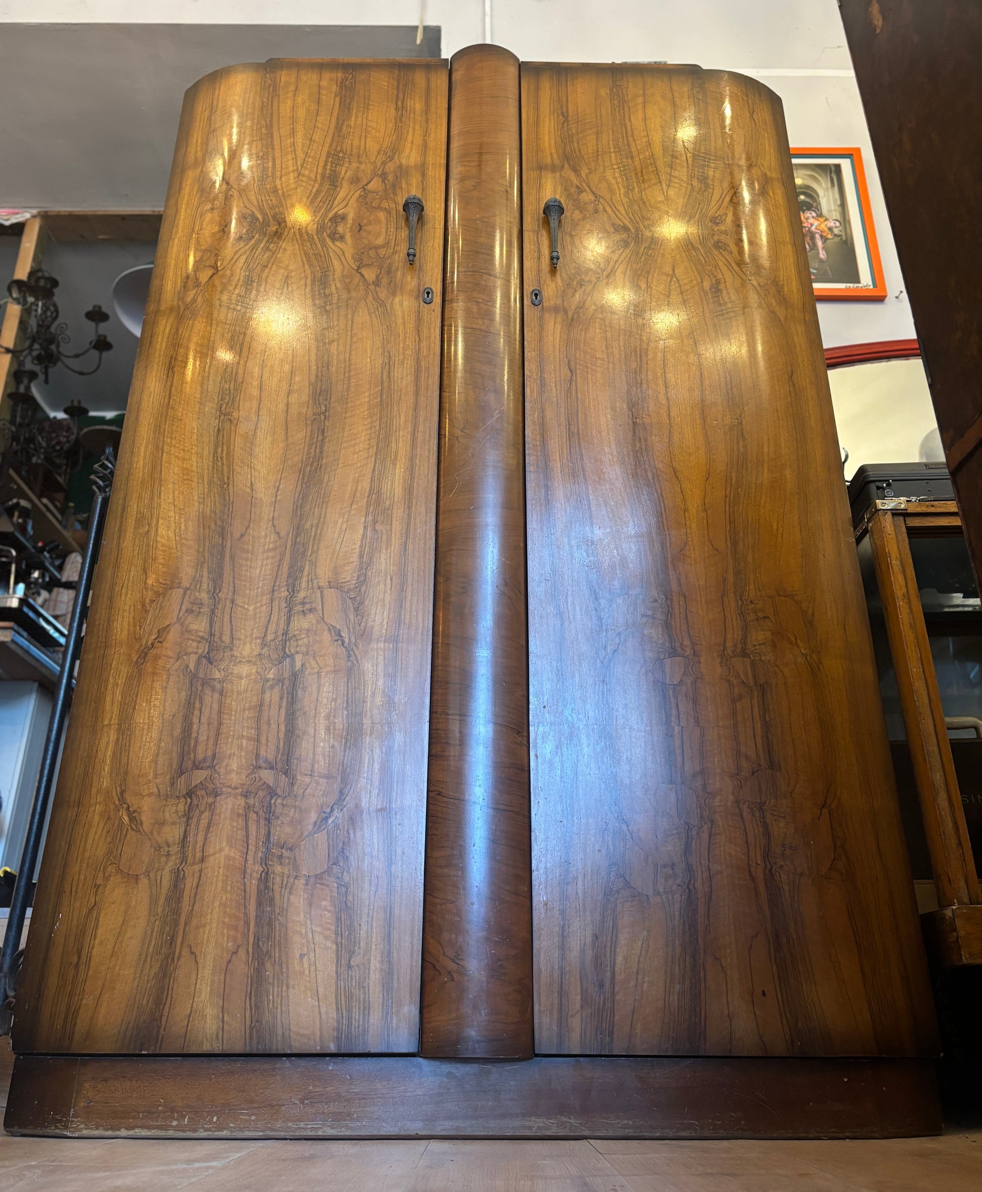 Walnut Art Deco wardrobe and dressing table
