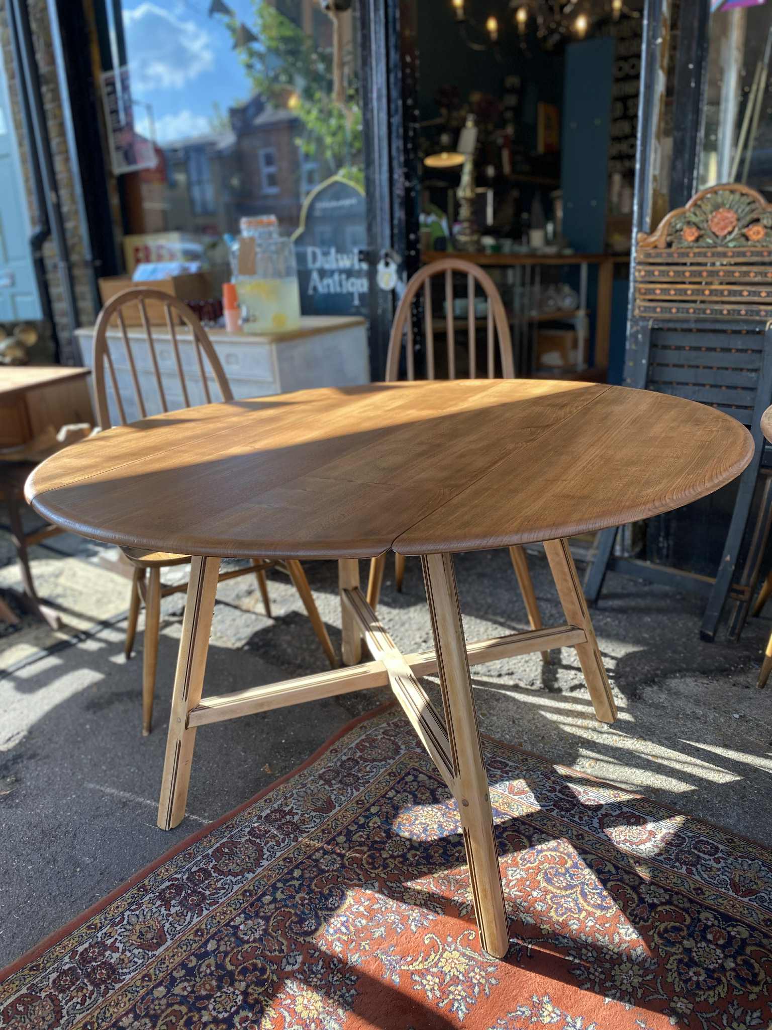 Mid Century Ercol dropleaf table