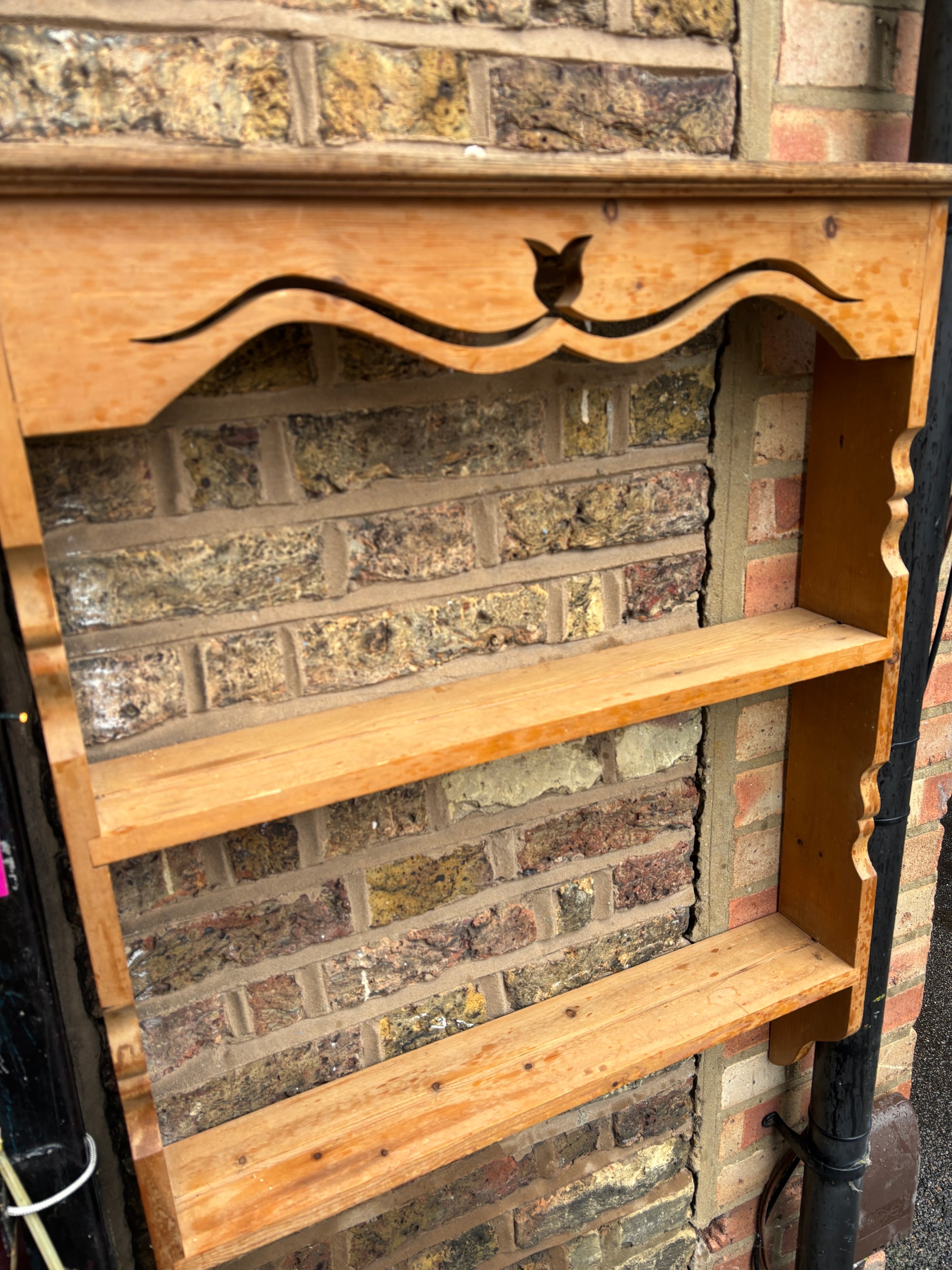 Victorian pitch pine plate rack