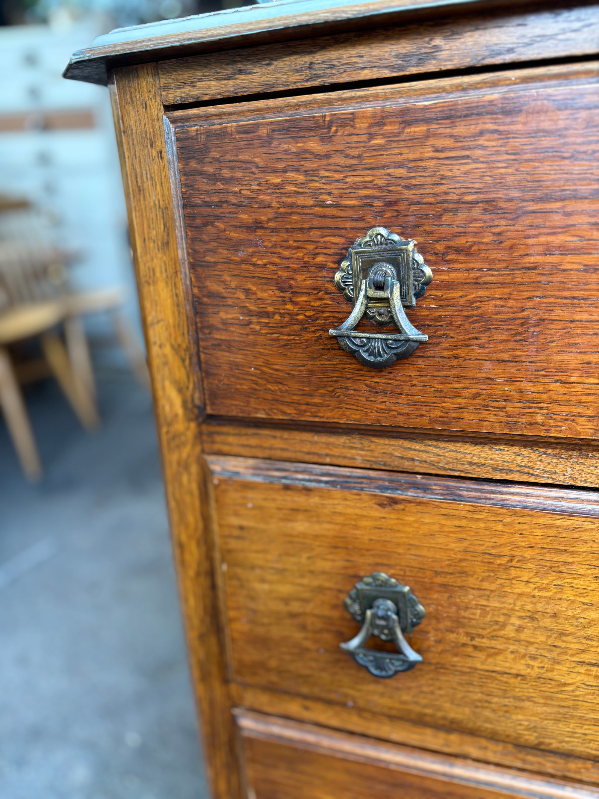 Antique Victorian oak set of drawers on casters