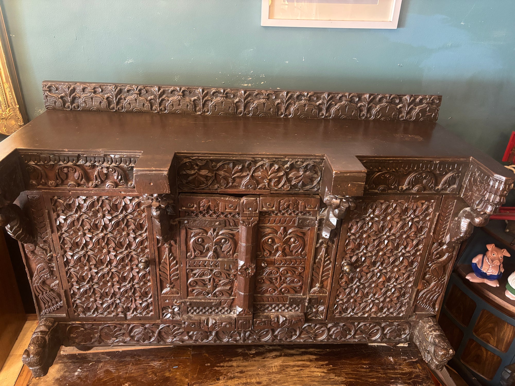 Antique hand-carved Indian damchiya from 1800s