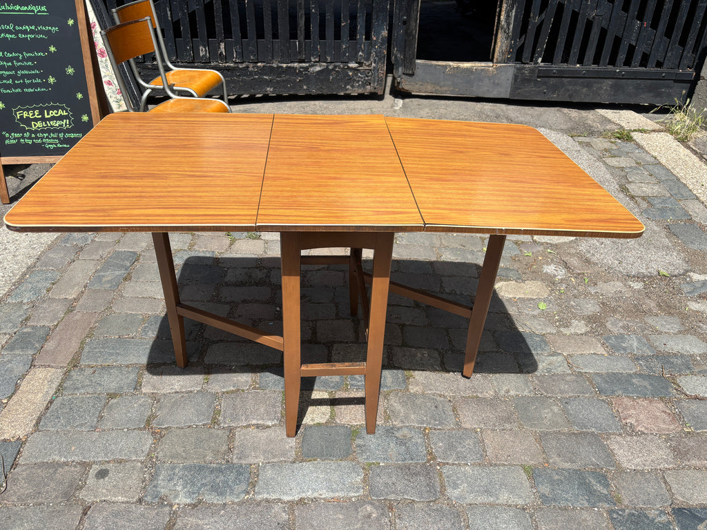 Vintage 1960s Formica dropleaf table