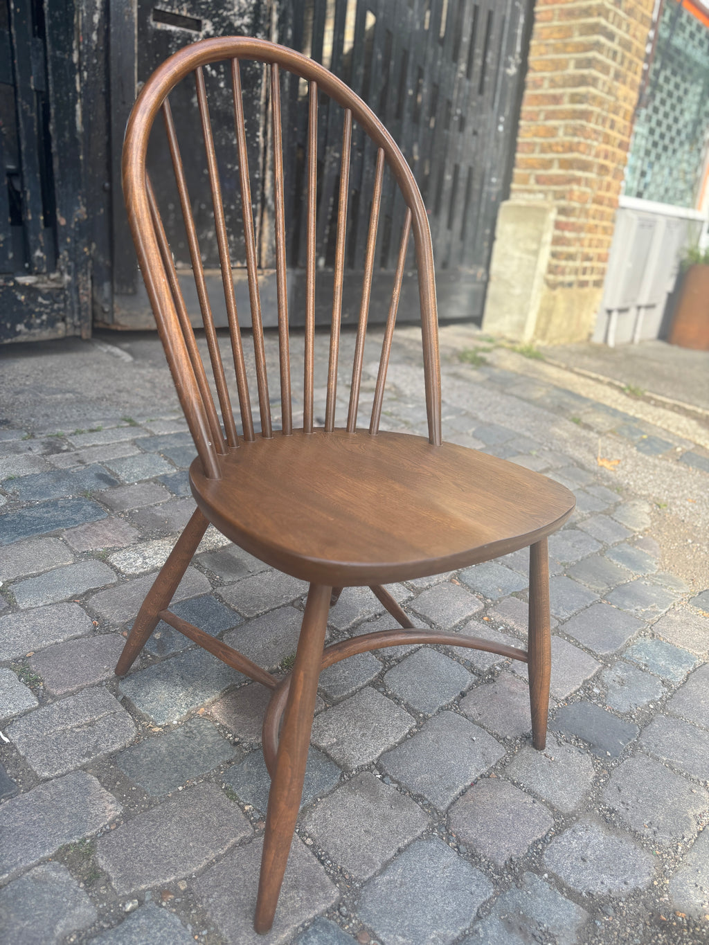 Vintage Ercol dropleaf table with 4 rare Latimer chairs